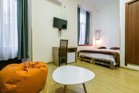 Boombully Hotel