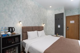 Brooch Hotel