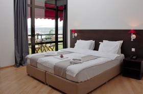 Chardonnay Boutique Hotel