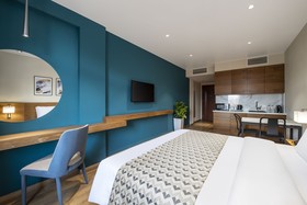 Clocks Hotel Tbilisi