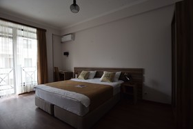 Day Room Art Hotel
