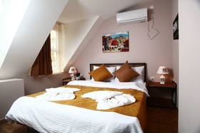 Diuma Hotel