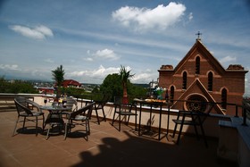 Diuma Hotel