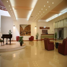 D'Plaza Hotel