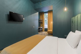 Freeze Inn Hotel
