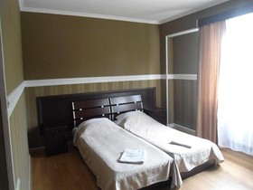 Hotel 444