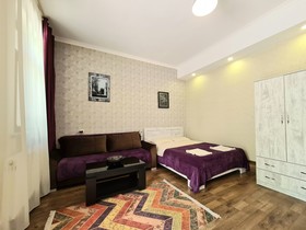 Grayhouse Elia Apartment