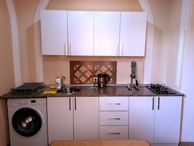 Grayhouse Elia Apartment