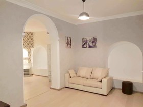 Grayhouse Elia Apartment