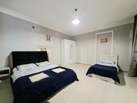 Grayhouse Elia Apartment
