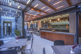 Heritage Hotel And Suites