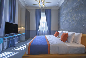 Heritage Hotel And Suites