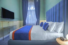 Heritage Hotel And Suites