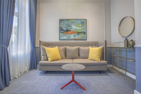 Heritage Hotel And Suites