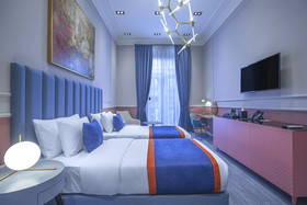 Heritage Hotel And Suites