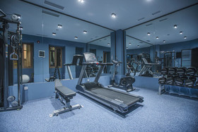 Heritage Hotel And Suites