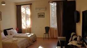 Hotel At Metro