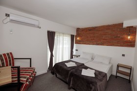 Hotel Baratashvili 12