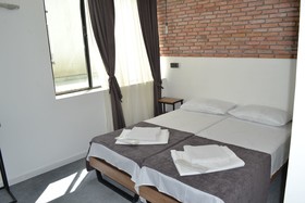 Hotel Baratashvili 12