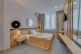Hotel City