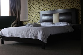 7 Star Hotel
