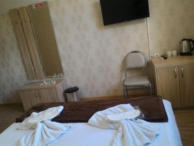 7 Star Hotel