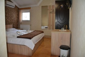 7 Star Hotel