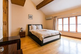 Hotel 38