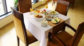 Hotel Shine Palace