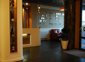 Hotel West