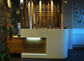 Hotel West
