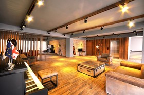 Jazz Hotel