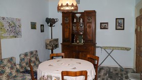 Leon Hostel