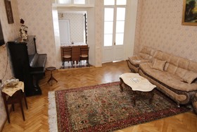 Leon Hostel