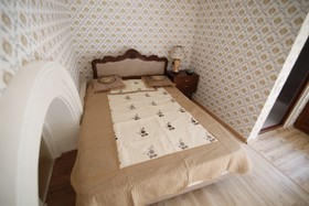 Leon Hostel