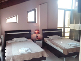 Lucky Hotel