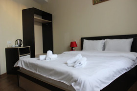 M&M Hotel