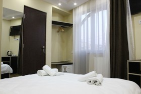 M&M Hotel