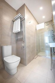 Meta Business Hotel