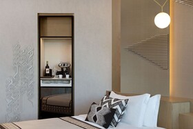 Paragraph Freedom Square, a Luxury Collection Hotel, Tbilisi