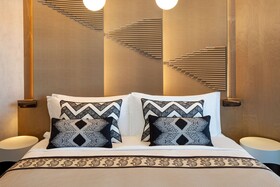 Paragraph Freedom Square, a Luxury Collection Hotel, Tbilisi