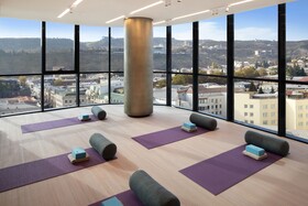 Paragraph Freedom Square, a Luxury Collection Hotel, Tbilisi