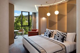 Paragraph Freedom Square, a Luxury Collection Hotel, Tbilisi