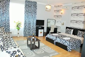 Qeroli Hotel