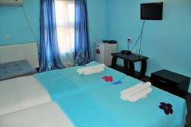Qeroli Hotel