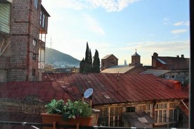 Qeroli Hotel