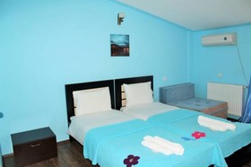 Qeroli Hotel