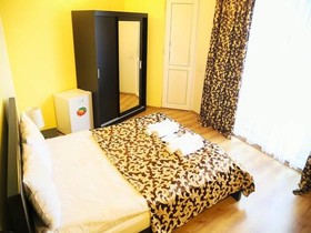 Qeroli Hotel
