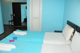 Qeroli Hotel