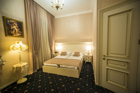 Vintage Hotel